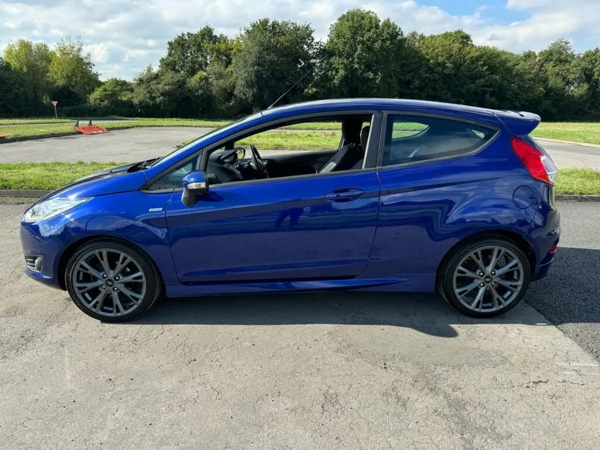 2017-ford-fiesta-10t-st-line-125ps-3d-big-3