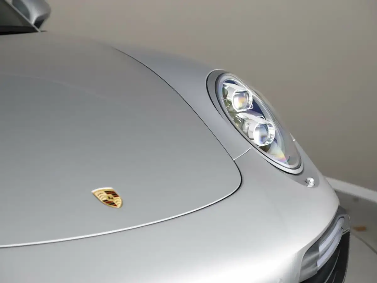 2016-porsche-911-38-turbo-s-coupe-big-24