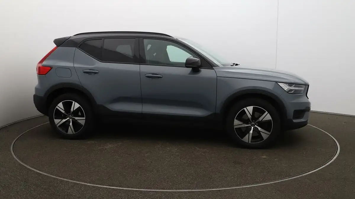 2021-volvo-xc40-15-t4-r-design-208bhp-big-39