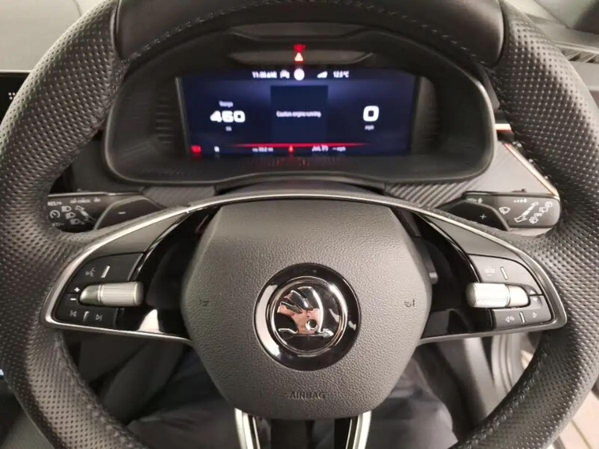 2024-skoda-kamiq-10-tsi-monte-carlo-116ps-dsg-big-18