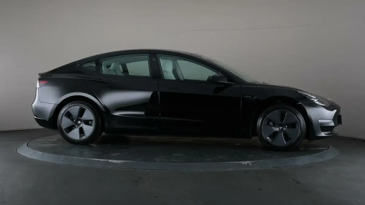2021-tesla-model-3-e-long-range-4x4-big-8