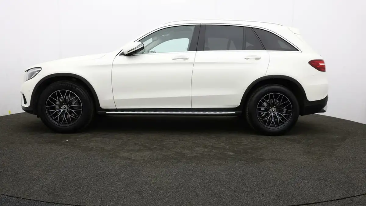 2019-mercedes-benz-glc-class-21d-glc250d-sport-premium-plusss-station-wagon-5d-big-61