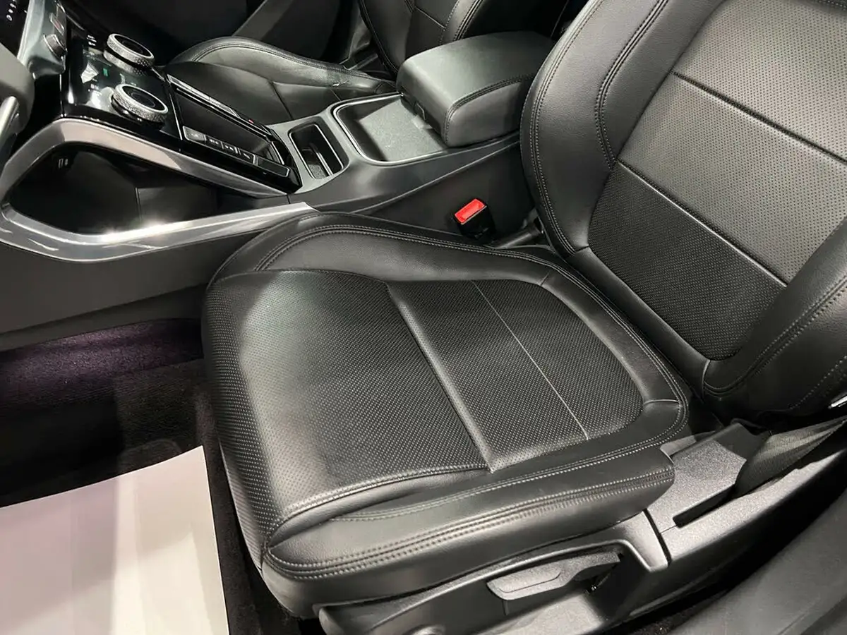 2020-jaguar-i-pace-ev400-s-big-51