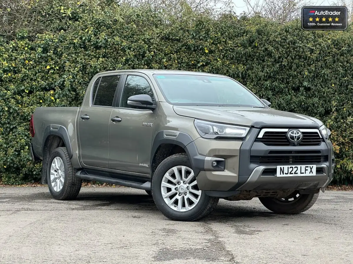 2022-toyota-hi-lux-28d-4d-invincible-x-204hpeu6d-2755cc-big-1
