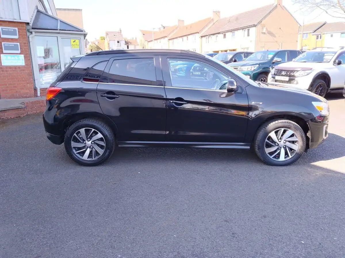 2015-mitsubishi-asx-22di-d-4-big-8