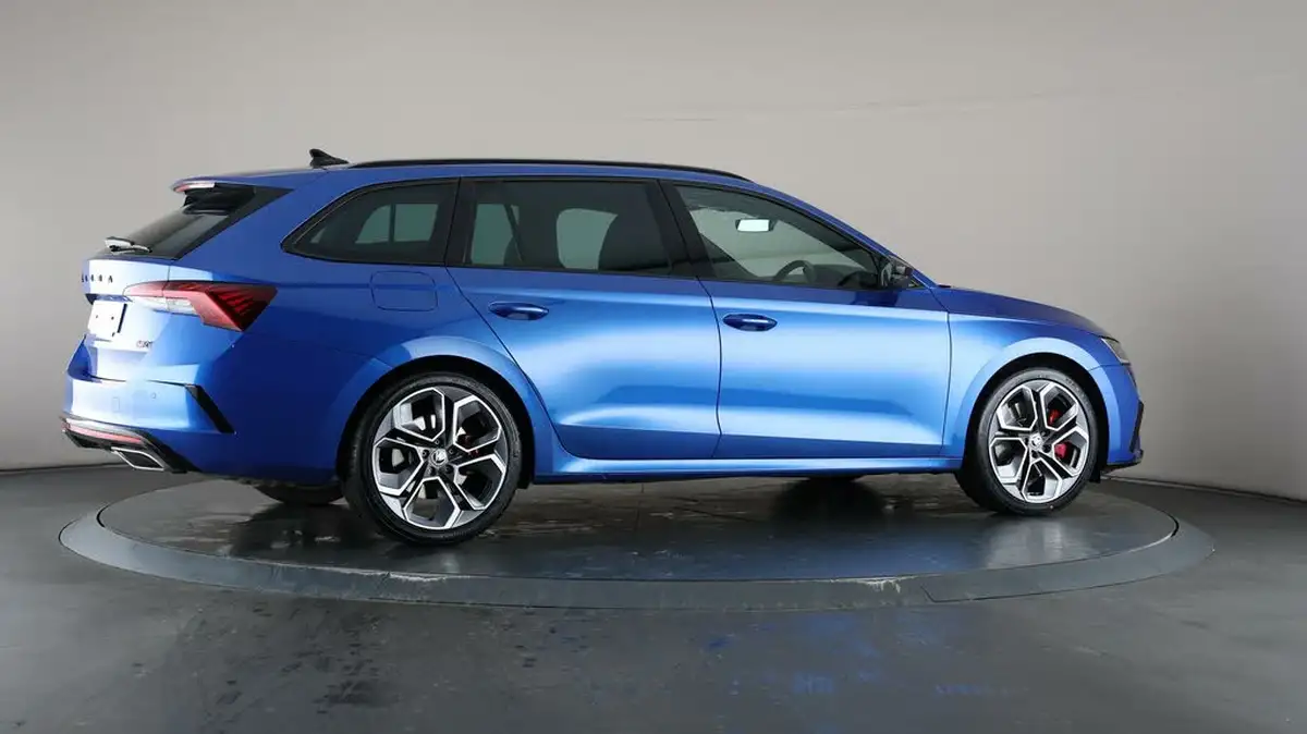 2024-skoda-octavia-20-tsi-vrs-245ps-estate-dsg-big-59