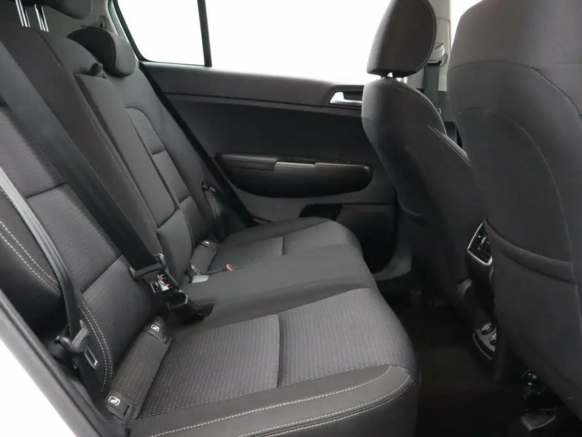 2021-kia-sportage-16-gdi-2-big-27