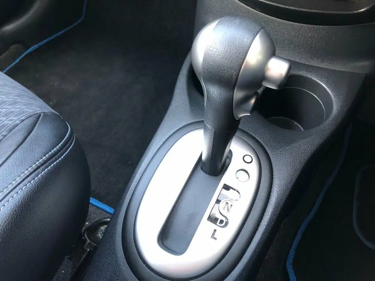 2014-nissan-note-12-tekna-cvt-big-33