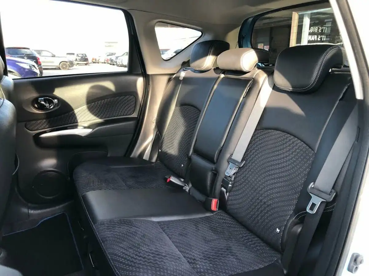 2014-nissan-note-12-tekna-cvt-big-12