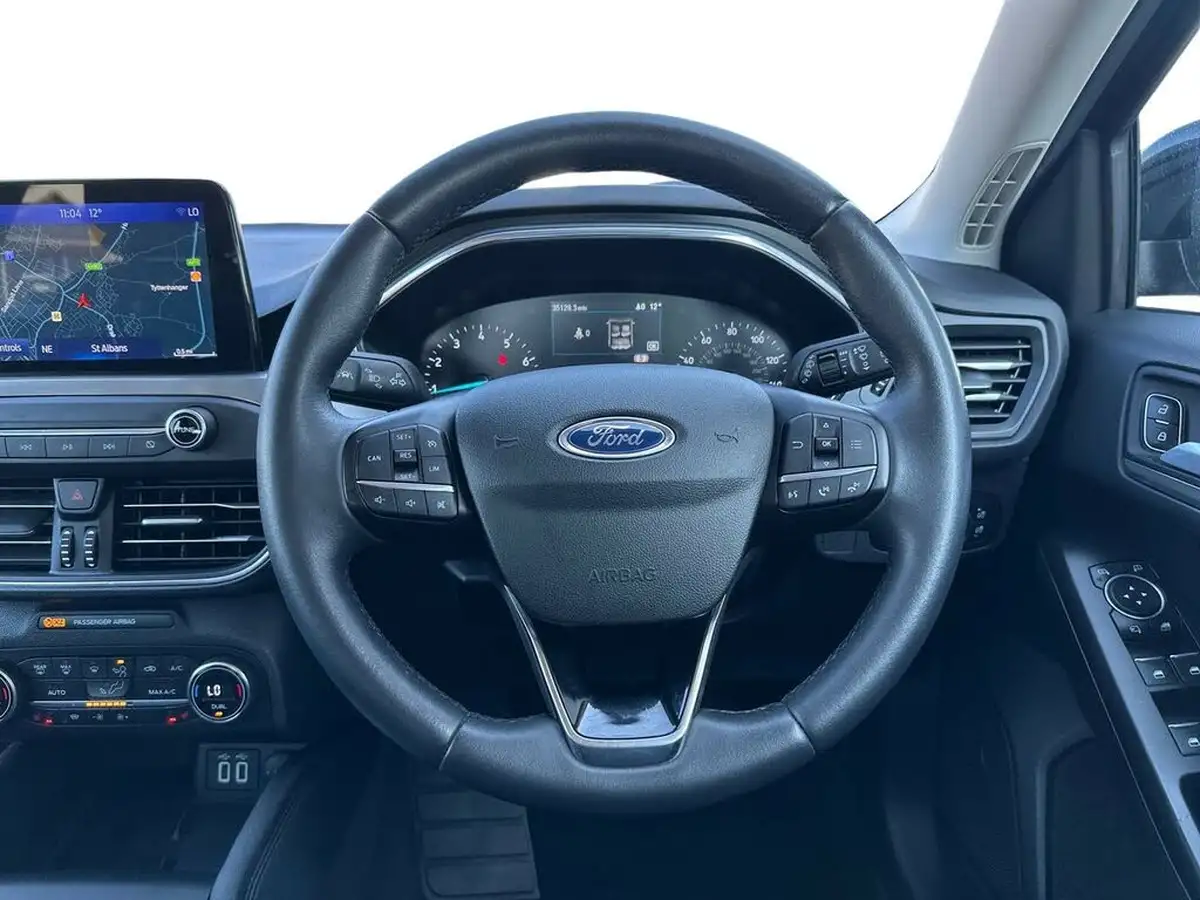 2020-ford-focus-10t-titanium-hatchback-auto-big-16