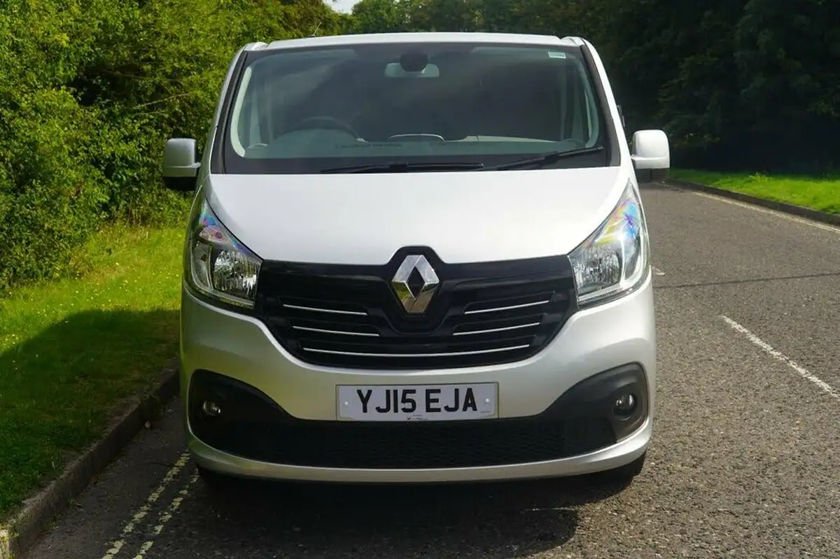 2015-renault-trafic-16dci-sl27-115-sport-low-roof-van-big-12