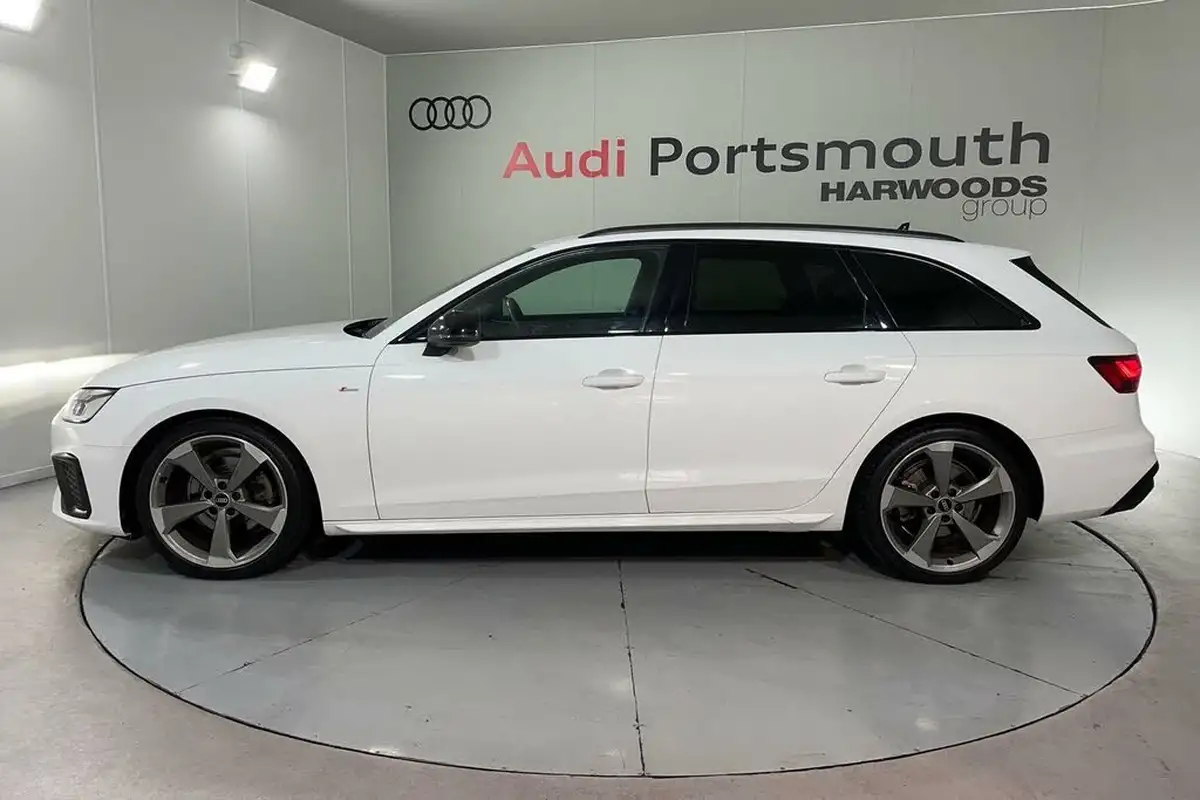 2021-audi-a4-avant-20-35-tfsi-black-edition-s-tronic-big-10