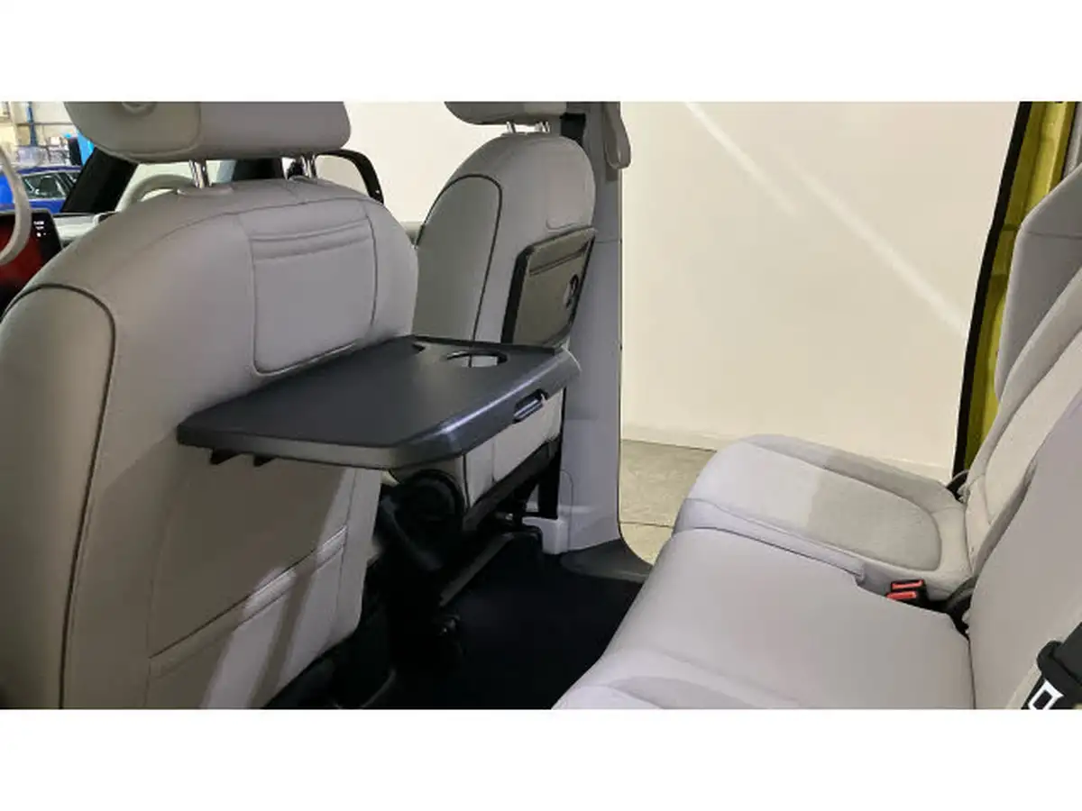 2024-volkswagen-idbuzz-e-style-standard-big-22