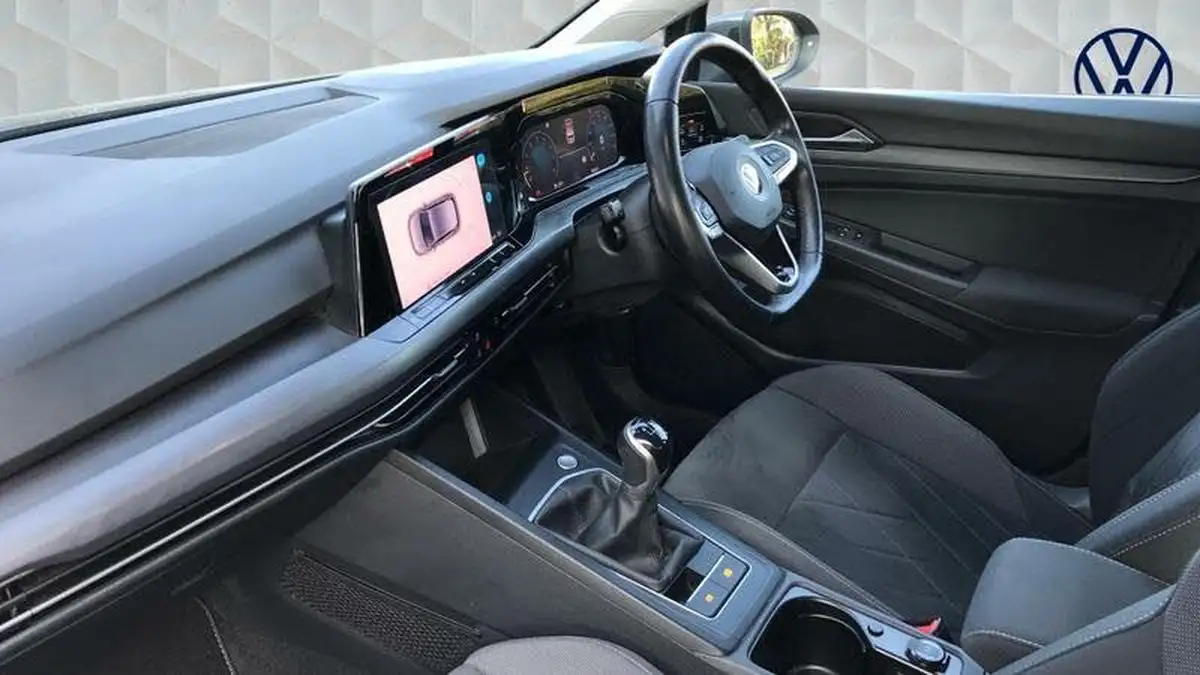 2021-volkswagen-golf-15-tsi-style-150ps-hatchback-big-1