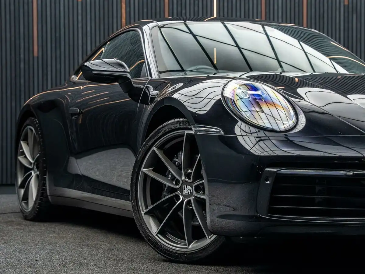 2023-porsche-911-30-carrera-coupe-big-6