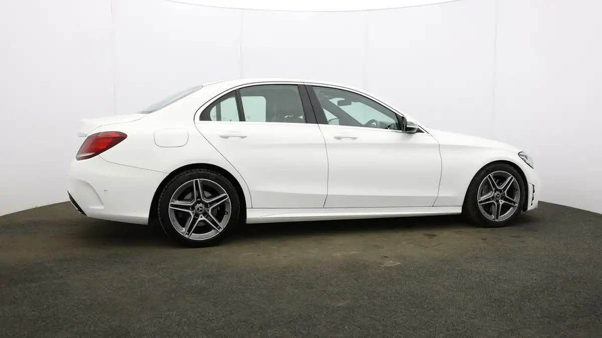 2019-mercedes-benz-c-class-20d-c300d-amg-line-245ps-ss-saloon-4d-big-47