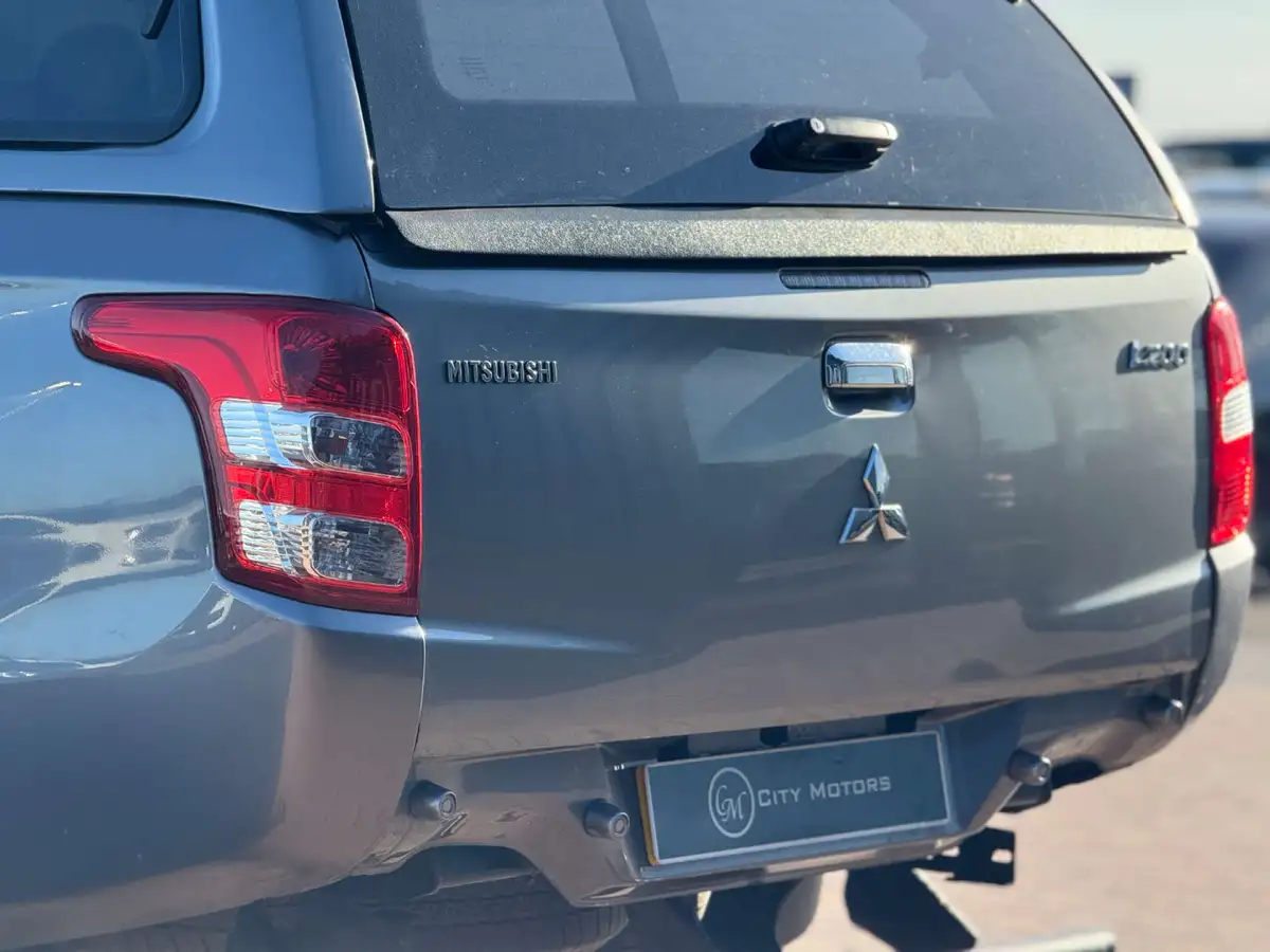 2017-mitsubishi-l200-24di-d-titan-178bhp-eu6-big-32
