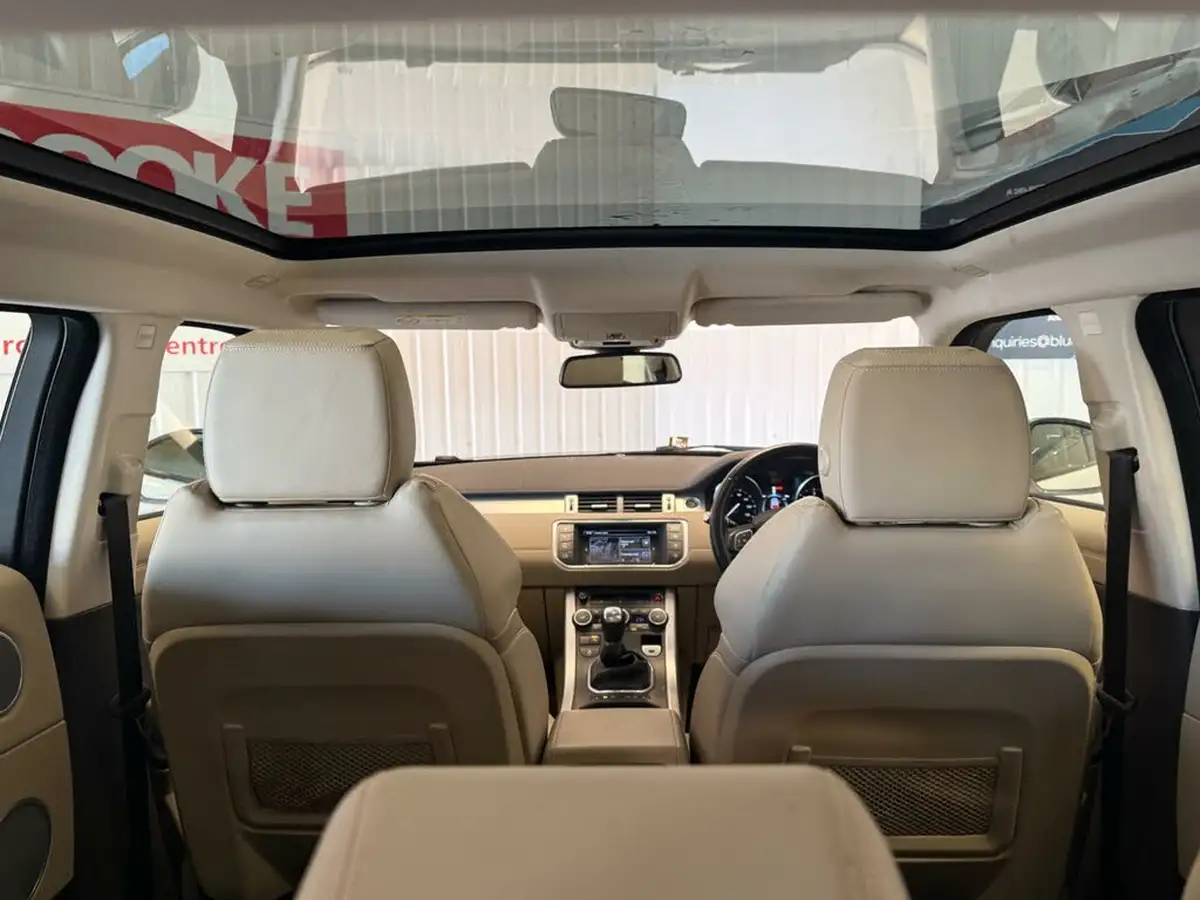 2015-land-rover-range-rover-evoque-20td4-se-big-15
