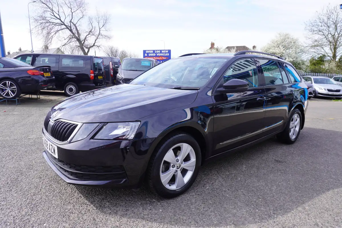 2018-skoda-octavia-big-17