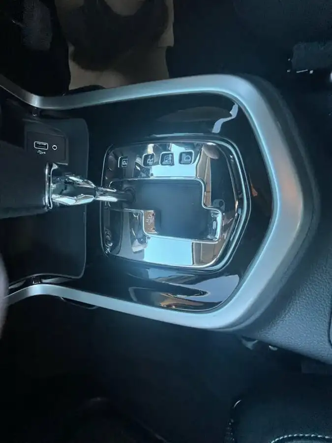2020-nissan-navara-23dci-tt-tekna-8-navileather-auto-big-31