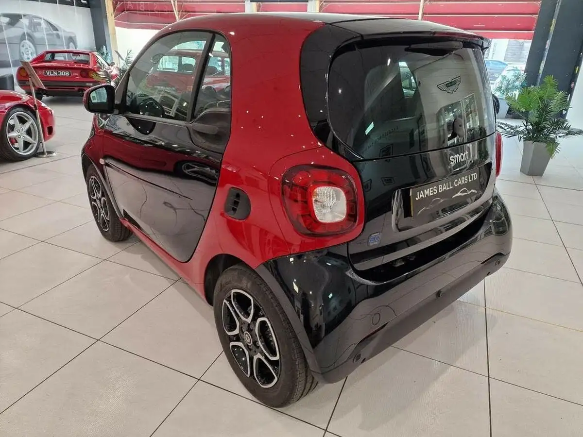 2018-smart-fortwo-eq-prime-premium-plus-coupe-big-3