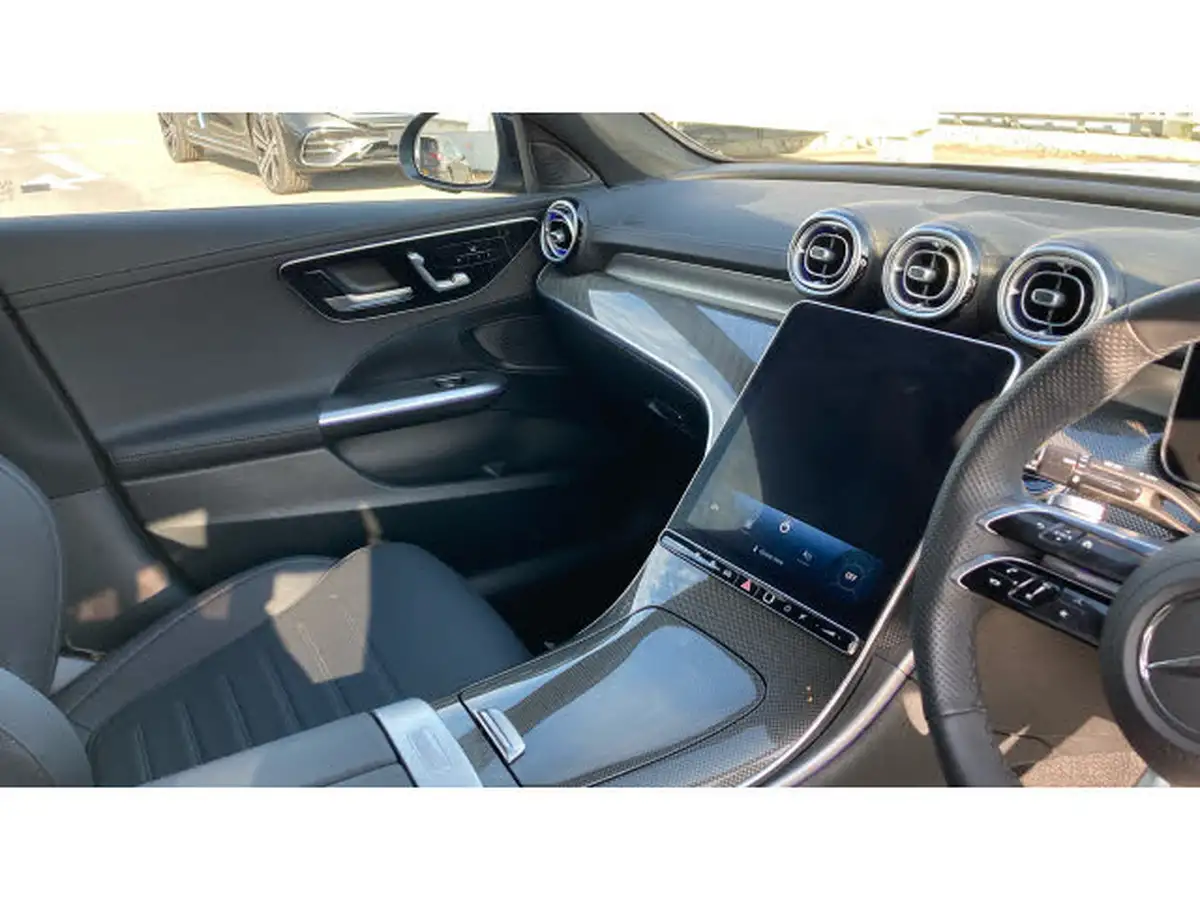 2024-mercedes-benz-c-class-20-c300e-amg-line-big-13