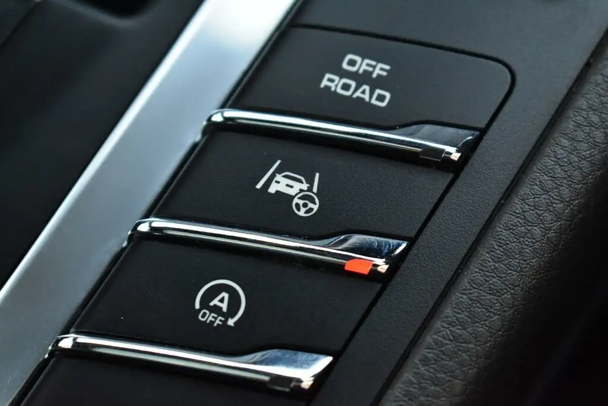 2015-porsche-macan-30td-s-big-29