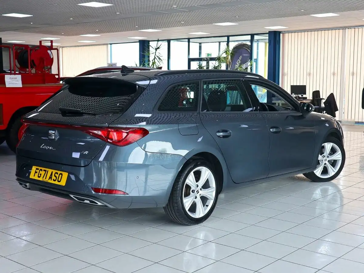 2021-seat-leon-15-tsi-evo-fr-150ps-estate-big-8