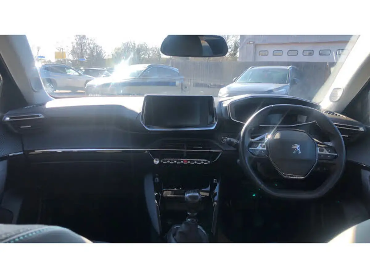 2021-peugeot-2008-suv-12-puretech-allure-premium-130bhp-big-9