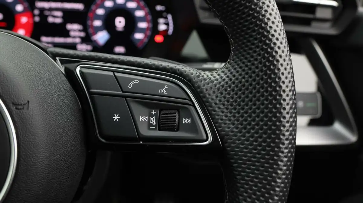 2023-audi-a3-15-35-tfsi-s-line-sportback-5d-tronic-big-14