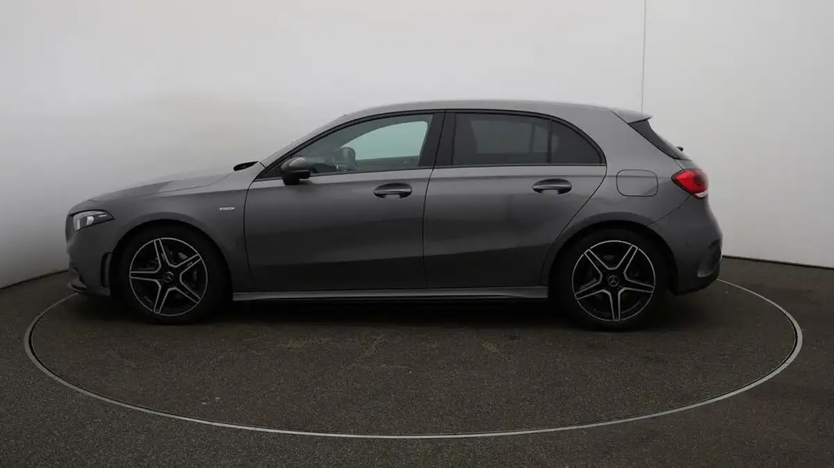 2022-mercedes-benz-a-class-13-a200-amg-line-executive-edition-hatchback-5d-7g-dct-big-56