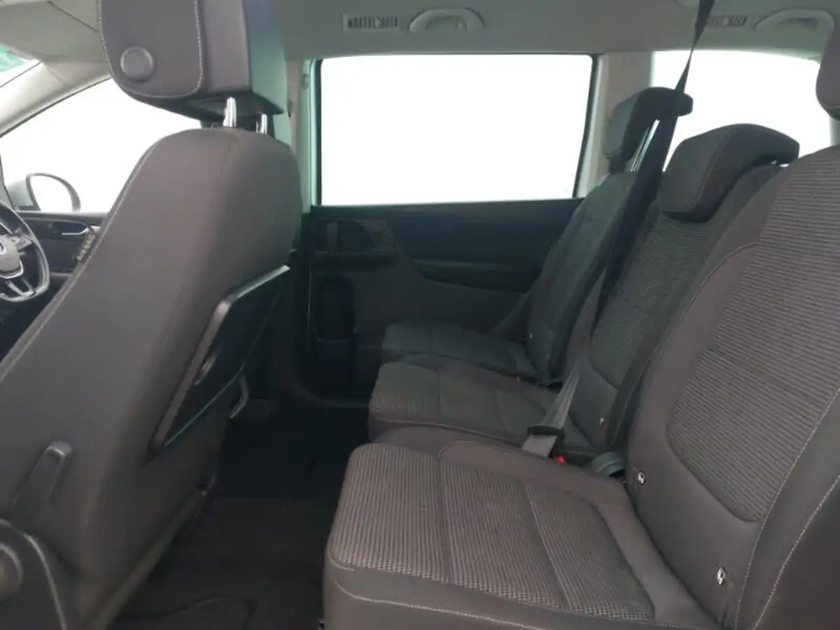 2020-volkswagen-sharan-20tdi-se-nav-150ps-dsg-big-5