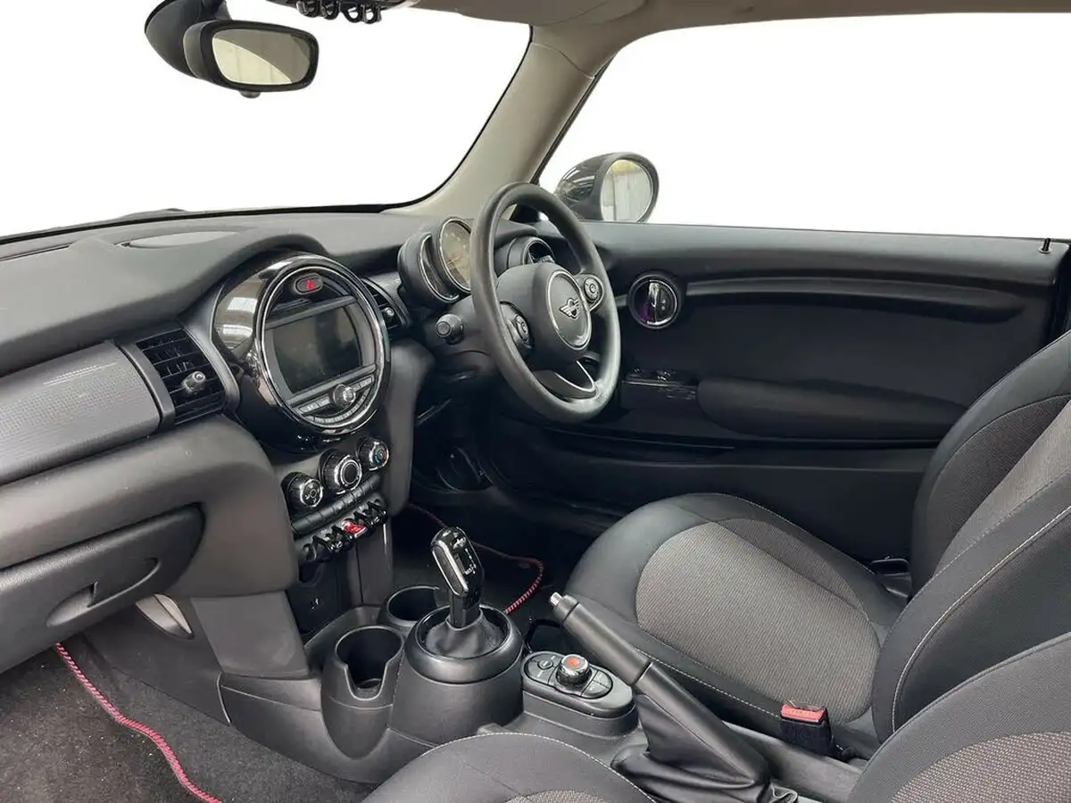 2018-mini-cooper-15-cooper-classic-ss-hatchback-3d-auto-big-6