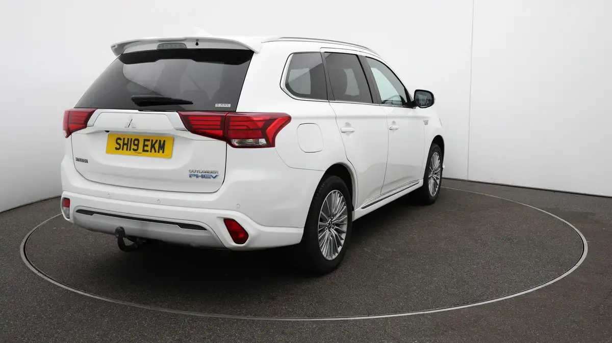 2019-mitsubishi-outlander-24-4h-phev-big-47