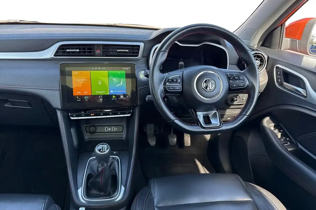 2022-mg-zs-suv-10t-gdi-exclusive-big-17