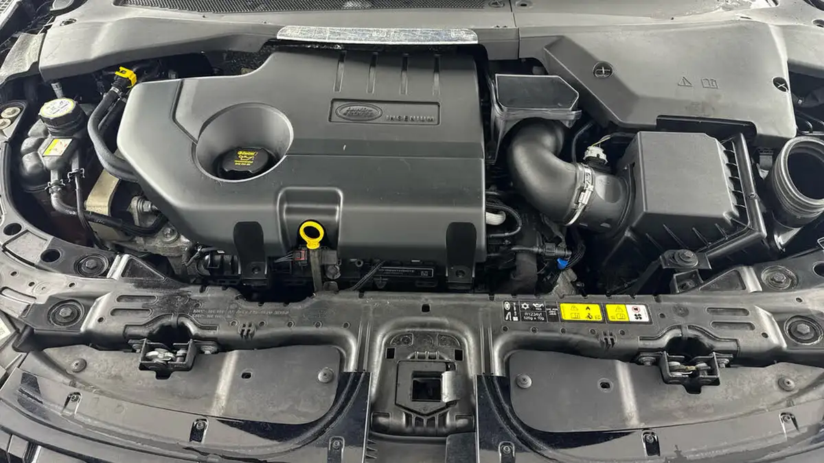 2019-land-rover-range-rover-evoque-20-d180-r-dynamic-hse-big-31