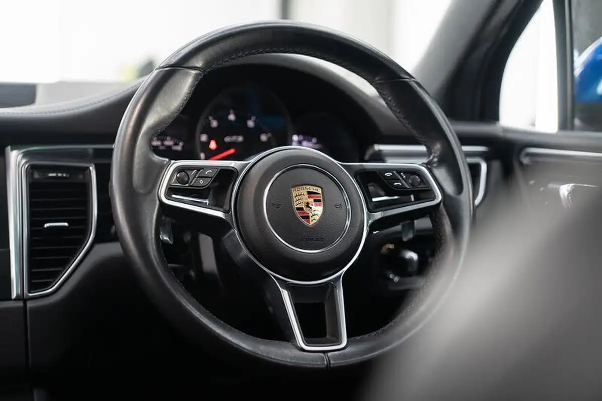 2016-porsche-macan-30-gts-big-13