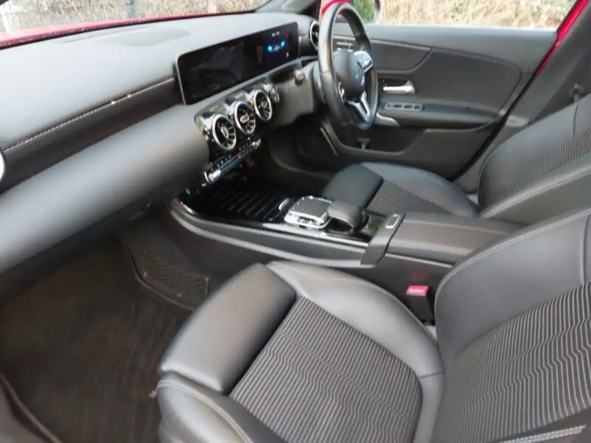 2019-mercedes-benz-a-class-15d-a180d-sport-executive-hatchback-5d-7g-dct-big-4