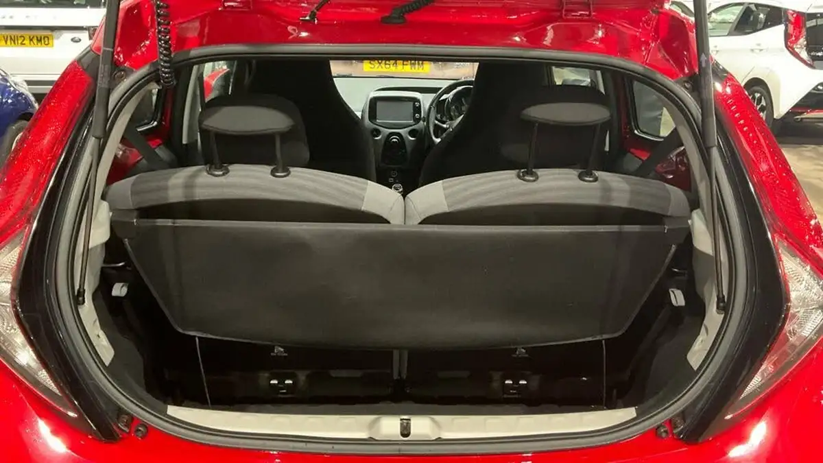 2019-toyota-aygo-10-vvt-i-x-play-big-6
