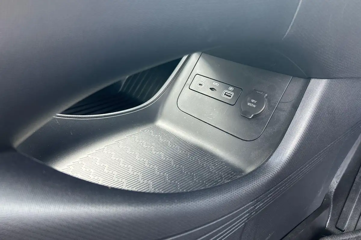 2024-byd-atto-3-e-design-big-45