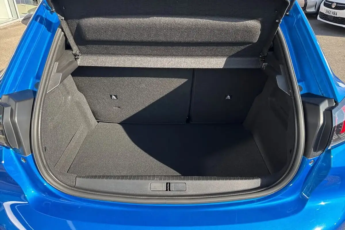 2021-peugeot-208-12-puretech-allure-premium-100bhp-eat8-big-6