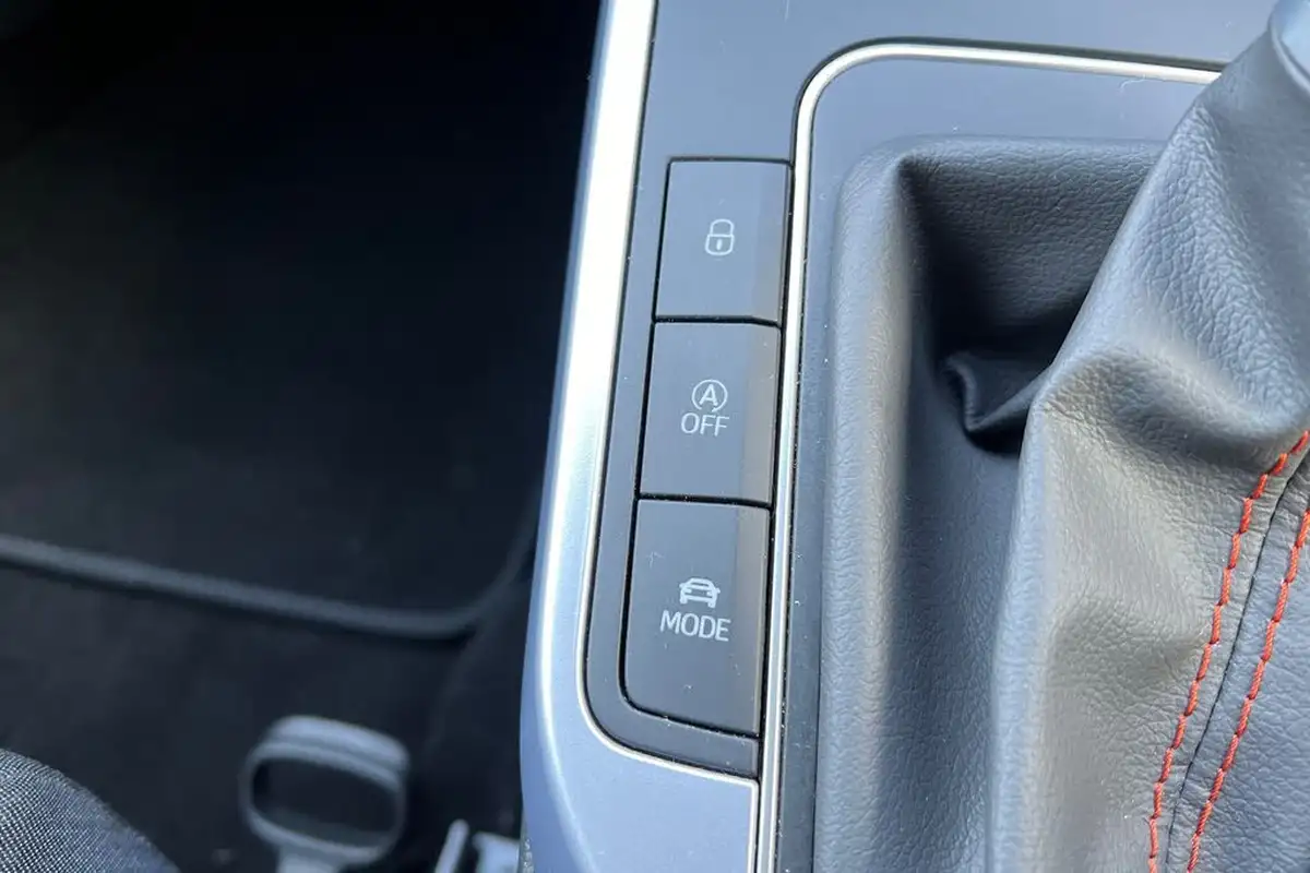 2023-seat-arona-10-tsi-fr-dsg-big-11