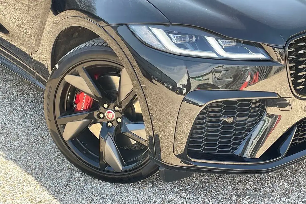 2022-jaguar-f-pace-50-v8-p550-svr-big-5