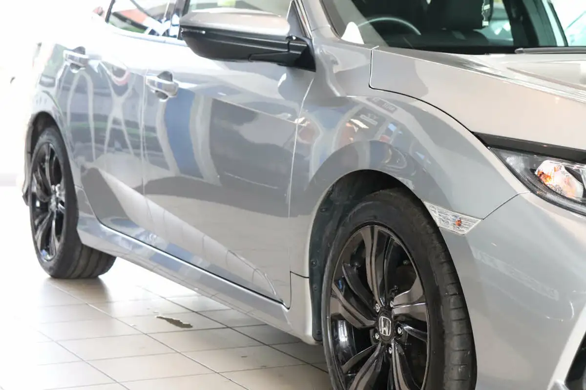 2017-honda-civic-10-vtec-turbo-sr-cvt-big-58