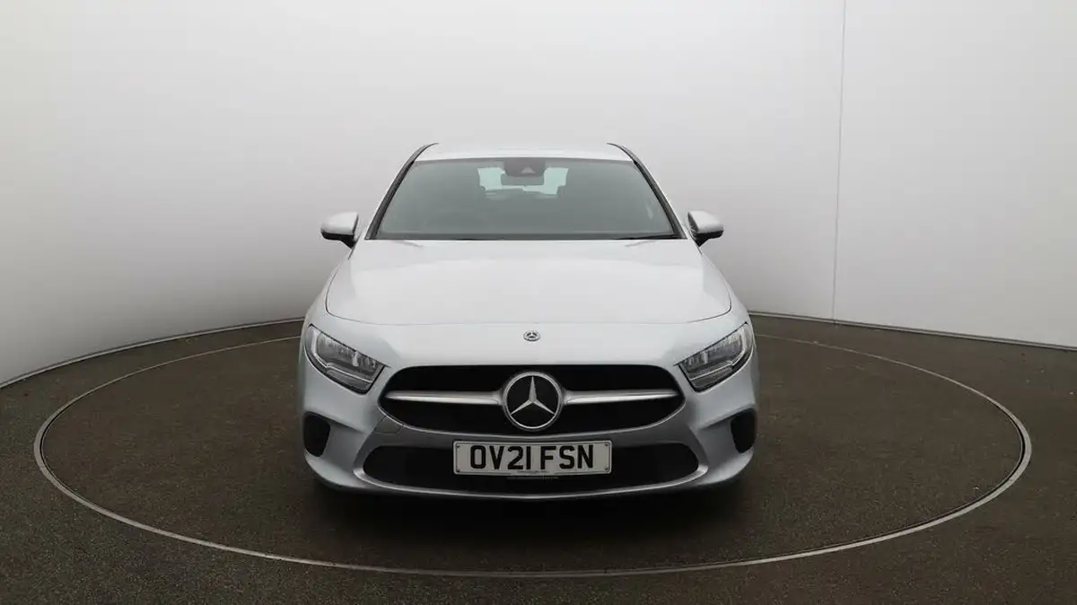 2021-mercedes-benz-a-class-13-a180-se-big-2
