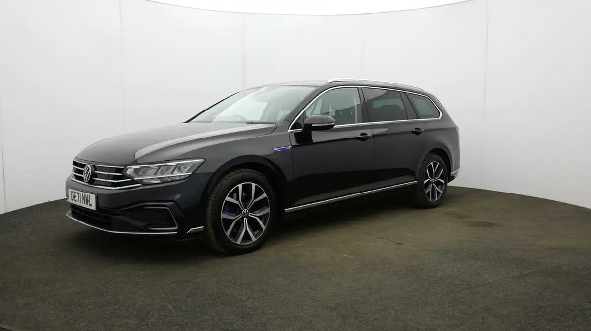2021-volkswagen-passat-14-tsi-gte-estate-5d-big-29