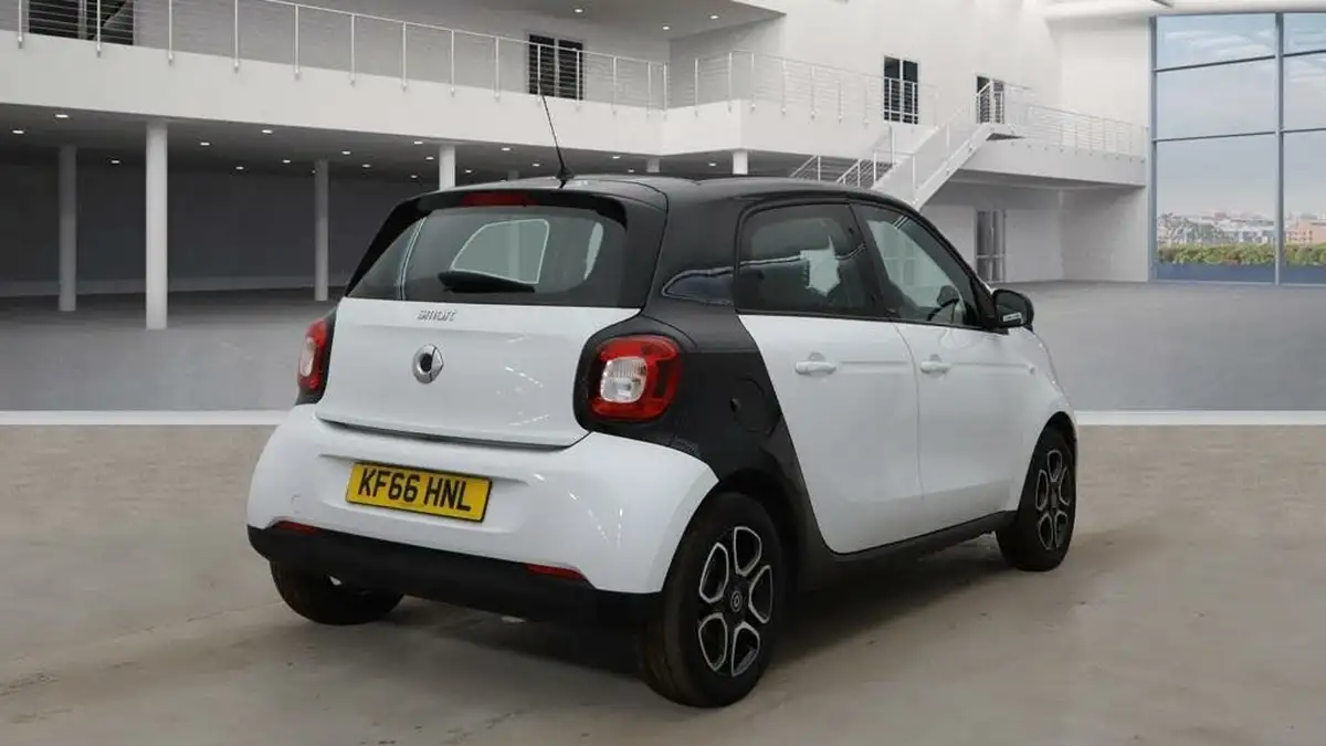 2016-smart-forfour-09-night-sky-prime-premiumss-twinamic-big-5