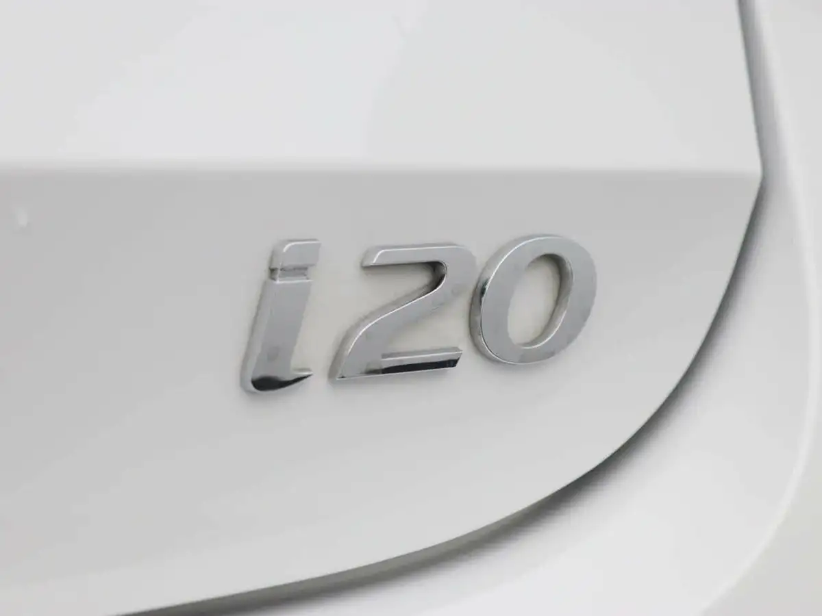 2024-hyundai-i20-10-t-gdi-n-line-dct-big-40