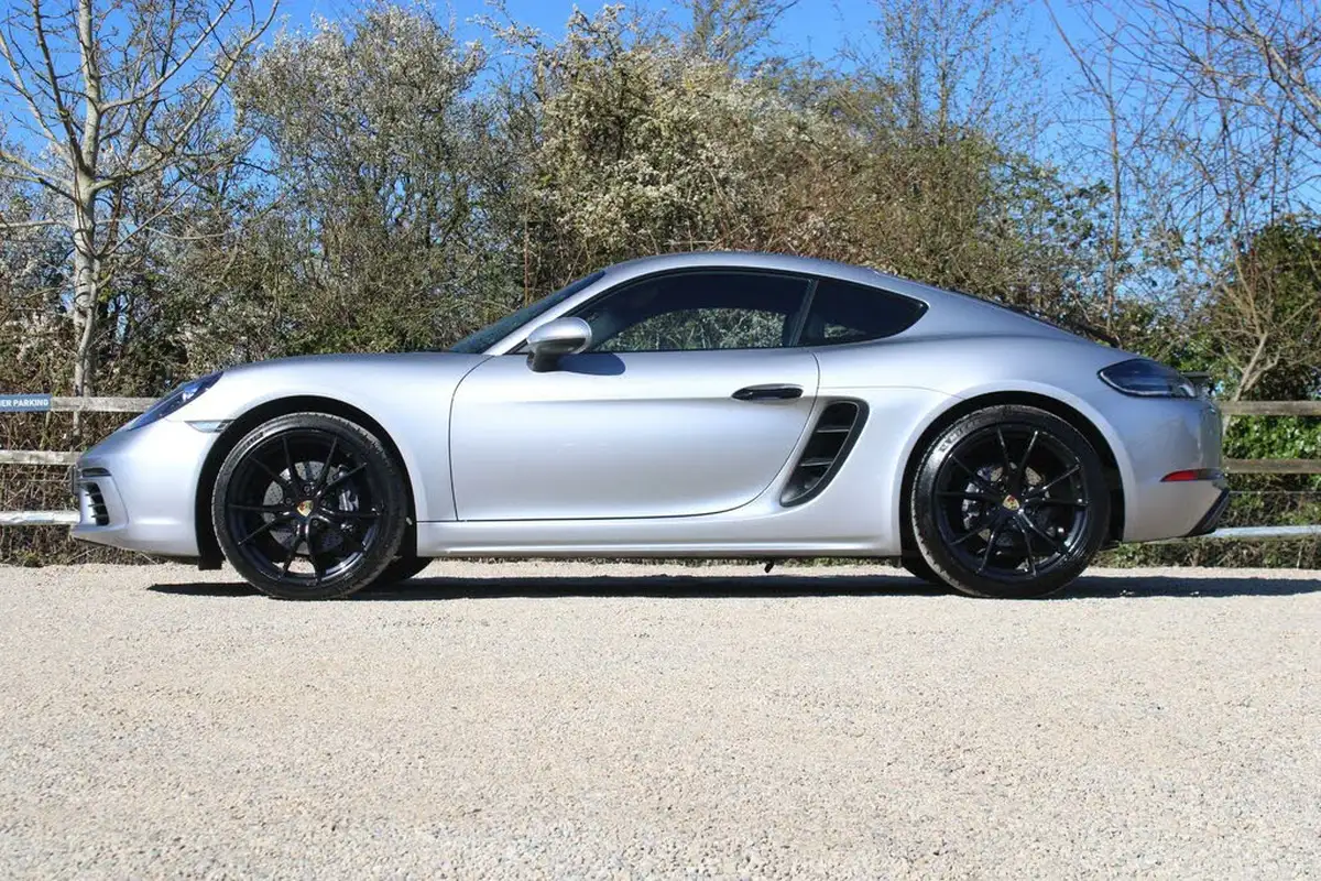 2020-porsche-cayman-718-20-cayman-pdk-big-15