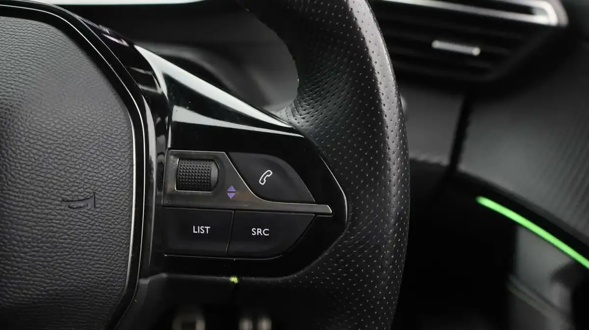 2020-peugeot-2008-suv-15-bluehdi-gt-line-big-22